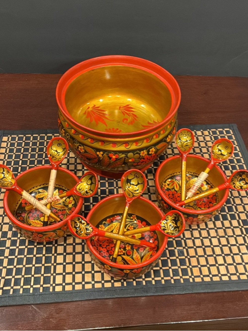 Hand-Painted Russian Khokhloma Nesting Bowls with Spoons - Red & Gold